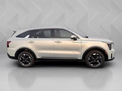 New 2026 Kia Sorento S w/ S Panoramic Sunroof Package