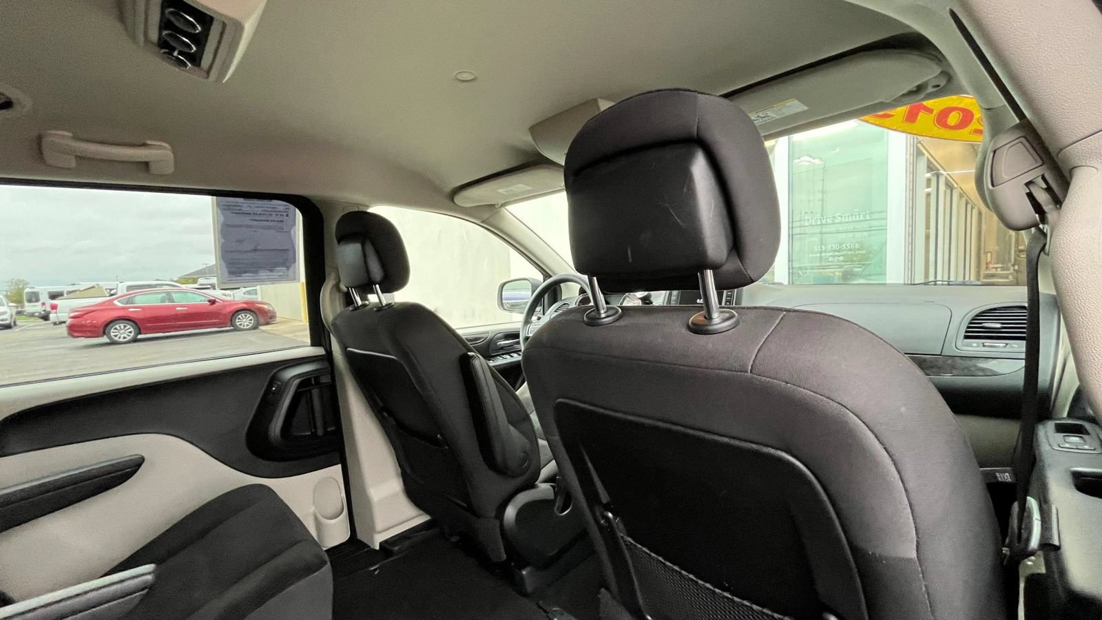 Used 2019 Dodge Grand Caravan SE w/ UConnect Hands-Free Group FWD image 37