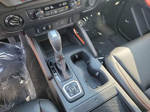 New 2026 Nissan Frontier PRO-4X w/ Pro Premium Package image 11