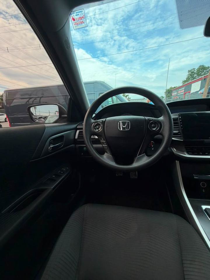 Used 2015 Honda Accord LX image 21