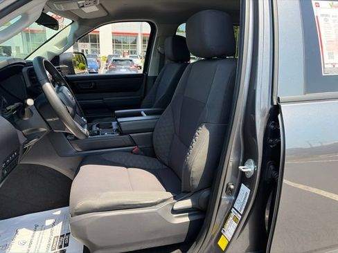Used 2023 Toyota Tundra SR AWD/4WD image 14