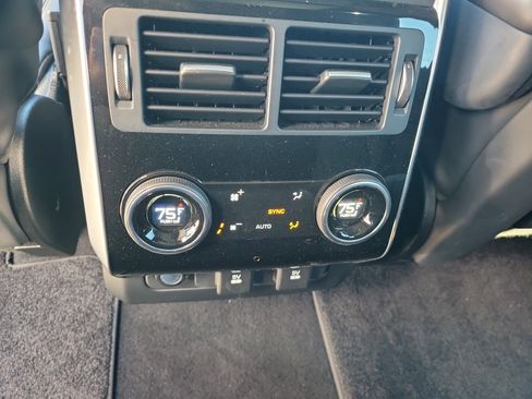 Used 2019 Land Rover Range Rover Sport HSE Dynamic image 20