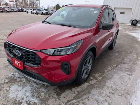 Used 2025 Ford Escape ST-Line image 34