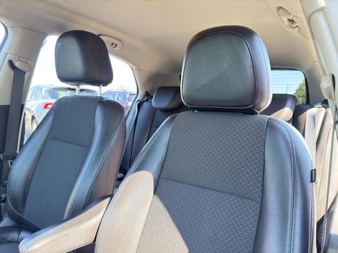 Used 2020 Buick Encore Preferred image 19