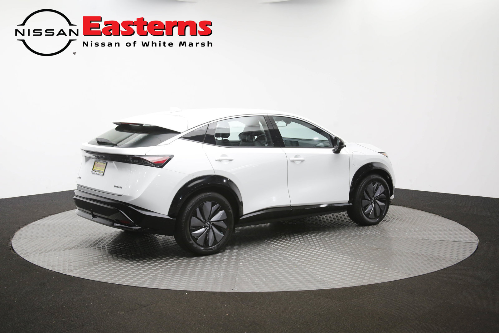 Used 2024 Nissan Ariya FWD image 47