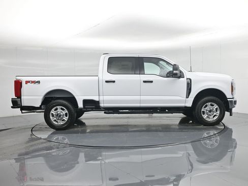 New 2026 Ford F250 XLT w/ FX4 Off-Road Package image 30