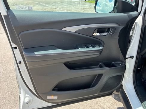 Used 2022 Honda Ridgeline RTL-E image 10