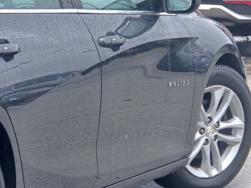 Used 2016 Chevrolet Malibu LT image 17