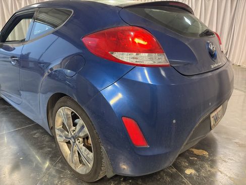 Used 2016 Hyundai Veloster w/ Option Group 03 image 10