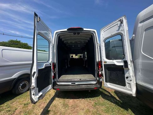 Used 2023 Ford Transit 250 148 High Roof Extended w/ Load Area Protection Package RWD image 6