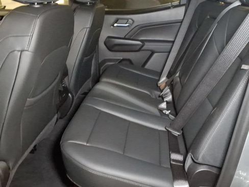 New 2026 GMC Terrain AT4 AWD/4WD image 9