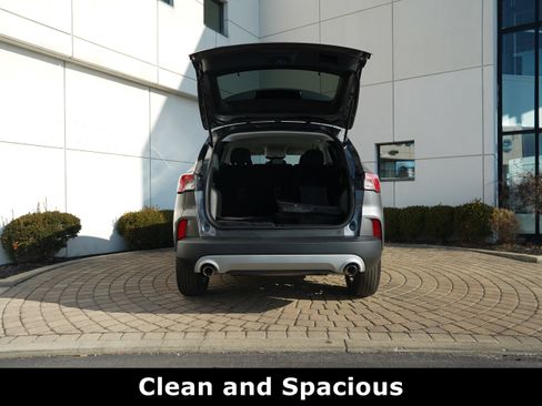 Used 2021 Ford Escape SE w/ Cold Weather Package image 15