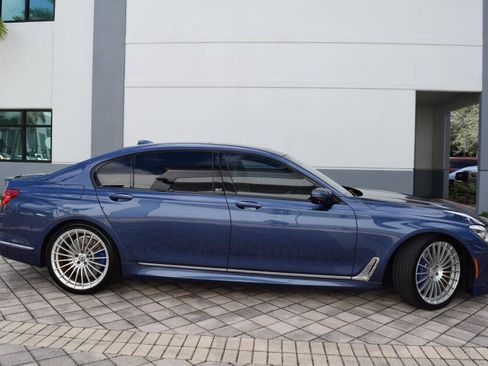 Used 2017 BMW ALPINA B7 xDrive AWD/4WD image 7