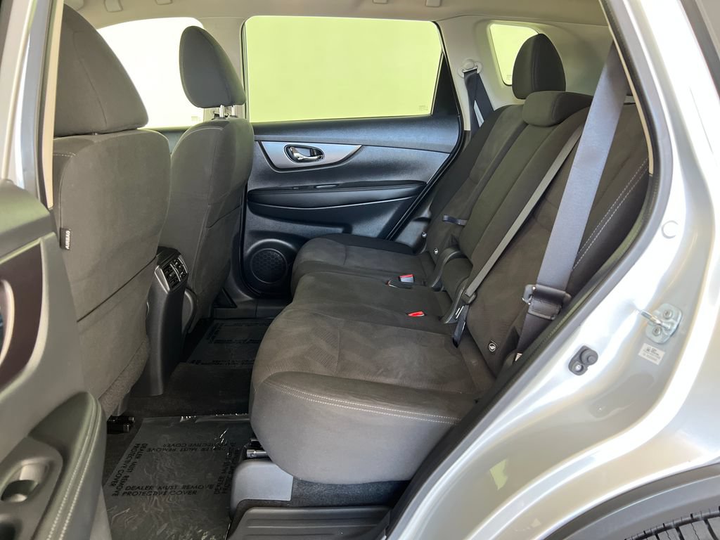 Used 2016 Nissan Rogue S FWD image 26