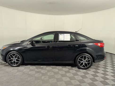Used 2017 Ford Focus SE image 7