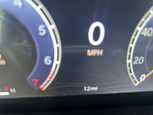 New 2025 Jeep Grand Cherokee Laredo X w/ Luxury Tech Group I image 21