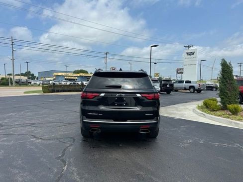 Used 2023 Chevrolet Traverse Premier AWD/4WD image 6