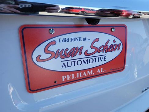 Used 2024 GMC Terrain SLE image 27