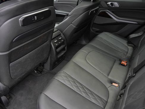 Used 2024 BMW X5 xDrive40i w/ Executive Package AWD/4WD image 36