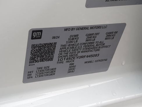 Used 2024 GMC Sierra 2500 AT4X AWD/4WD image 74