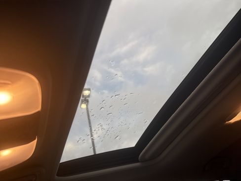 Used 2024 Subaru Crosstrek 2.0i Premium image 28