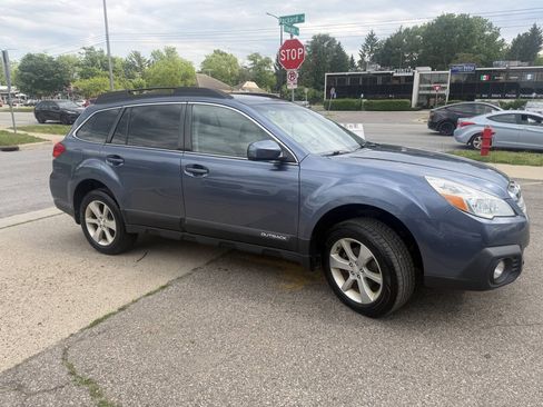 Used 2013 Subaru Outback 2.5i Premium w/ Popular Pkg 1B AWD/4WD image 5