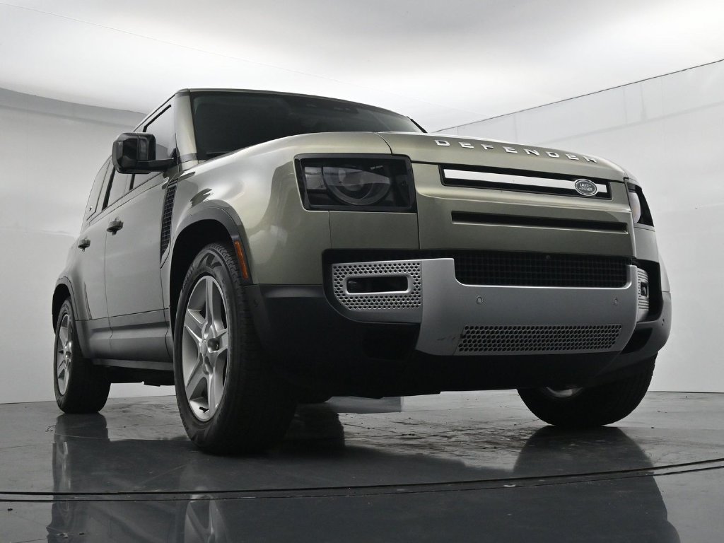 Used 2021 Land Rover Defender 110 SE AWD/4WD image 18