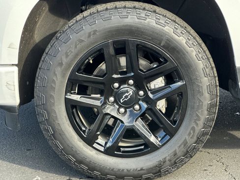 Used 2023 Chevrolet Silverado 1500 Custom w/ Rally Edition image 39