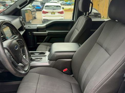 Used 2016 Ford F150 XLT w/ Equipment Group 302A Luxury AWD/4WD image 18