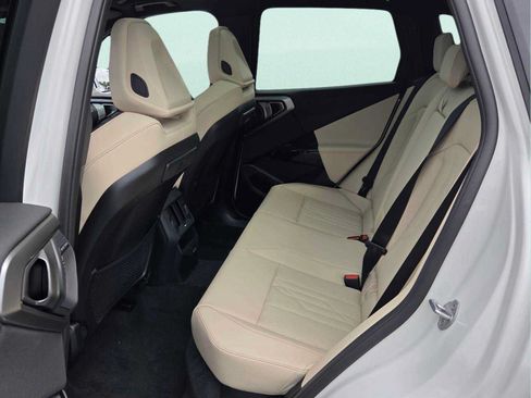 New 2026 BMW X3 xDrive30i w/ Premium Package AWD/4WD image 12