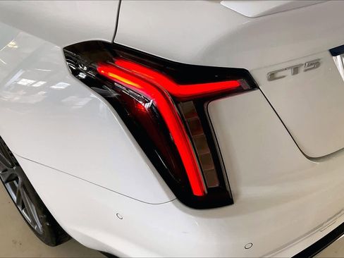 Used 2024 Cadillac CT5 V w/ Premium Package RWD image 26