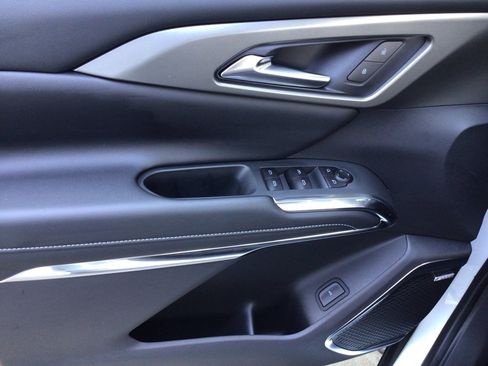 New 2025 Chevrolet Traverse LT w/ Enhanced Driving Package image 10