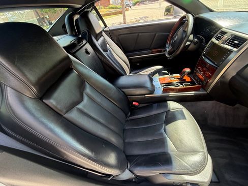 Used 2008 Cadillac XLR image 18