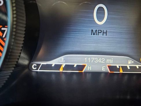 Used 2015 Jeep Cherokee Limited image 16