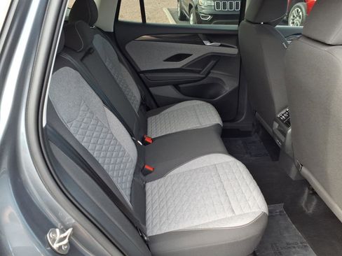 Used 2025 Volkswagen Tiguan S image 13