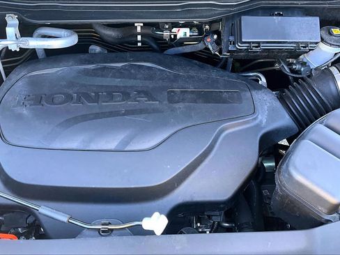 Used 2025 Honda Passport Black Edition image 33