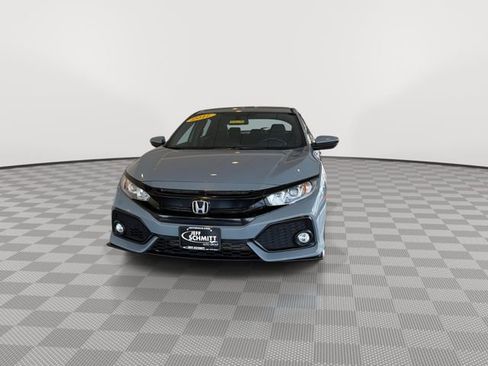 Used 2017 Honda Civic Sport image 4