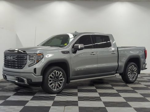 Used 2026 GMC Sierra 1500 Denali Ultimate AWD/4WD image 3