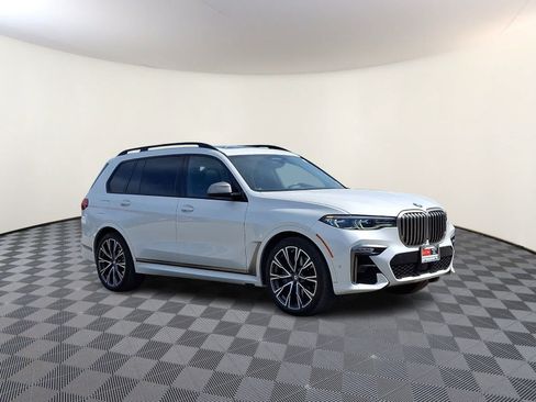 Used 2021 BMW X7 M50i AWD/4WD image 4