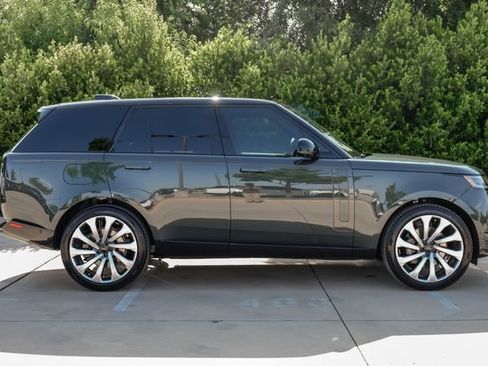 New 2026 Land Rover Range Rover SE AWD/4WD image 8