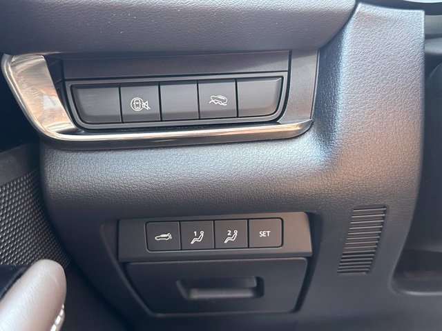 Used 2024 MAZDA CX-30 AWD 2.5 S w/ Premium Package image 18