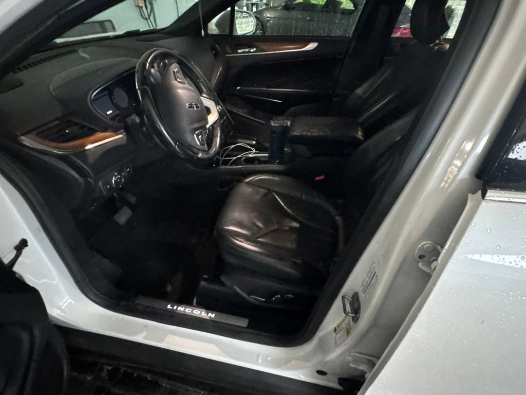 Used 2019 Lincoln MKC Reserve w/ MKC Technology Package FWD image 20