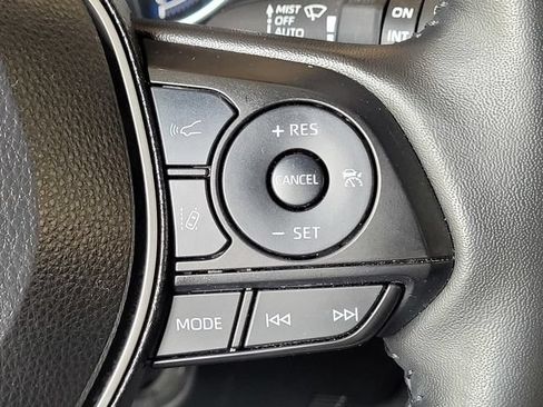Certified 2025 Toyota RAV4 XLE w/ Convenience Package AWD/4WD image 30