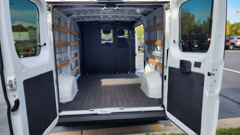 Used 2025 RAM ProMaster 2500 w/ U-Haul Equipment Group FWD image 6