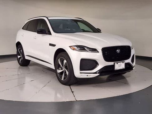 Used 2025 Jaguar F-PACE R-Dynamic S AWD/4WD image 11