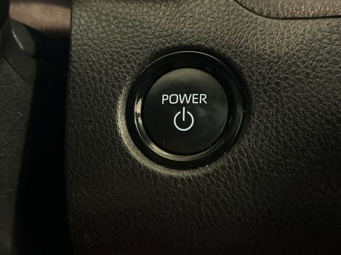 Used 2025 Toyota Camry SE FWD image 22