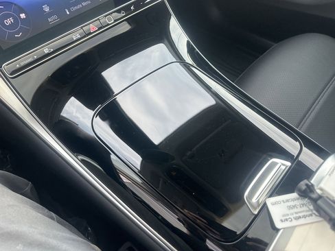 Used 2023 Mercedes-Benz GLC 300 GLC 300 image 31