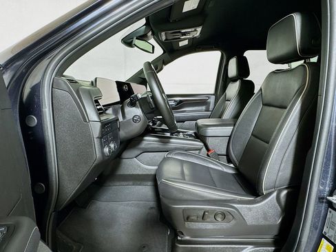 Certified 2025 Chevrolet Suburban Premier AWD/4WD image 20