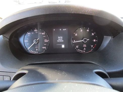 Used 2025 RAM ProMaster 2500 w/ Convenience Group image 23