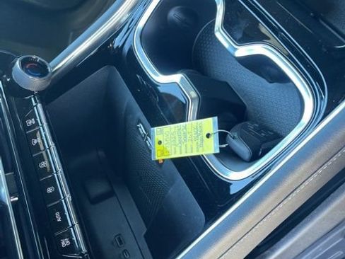 Used 2025 Chevrolet Traverse LT w/ LPO, Floor Liner Package image 5